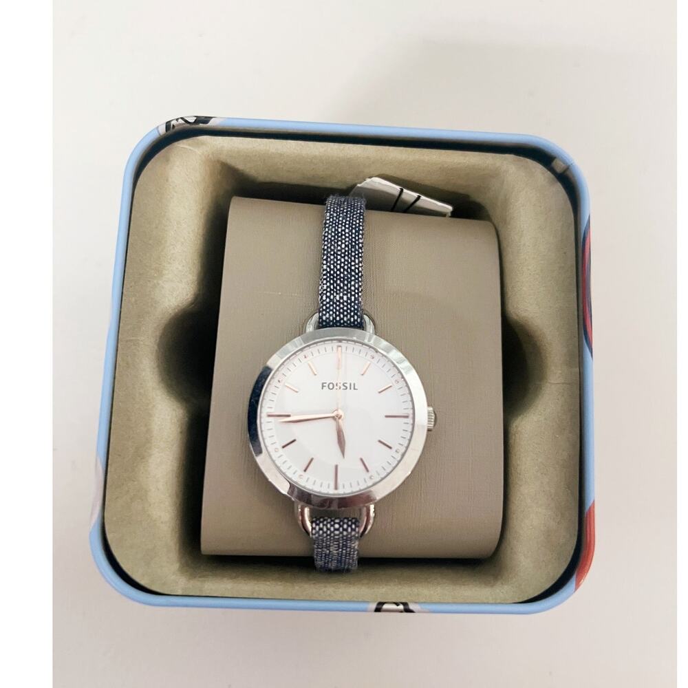 Fossil BQ3357 Rye Ladies Watch, White Dial Denim Strap Casual Watch